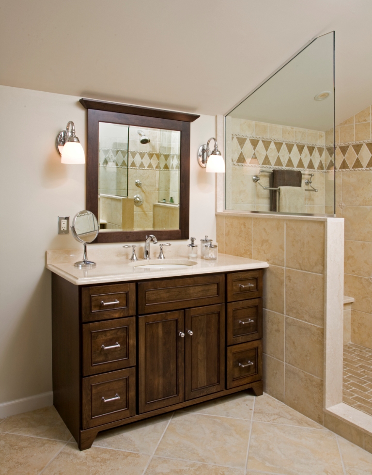 Traditional Bathrooms Designs & Remodeling | HTRenovations