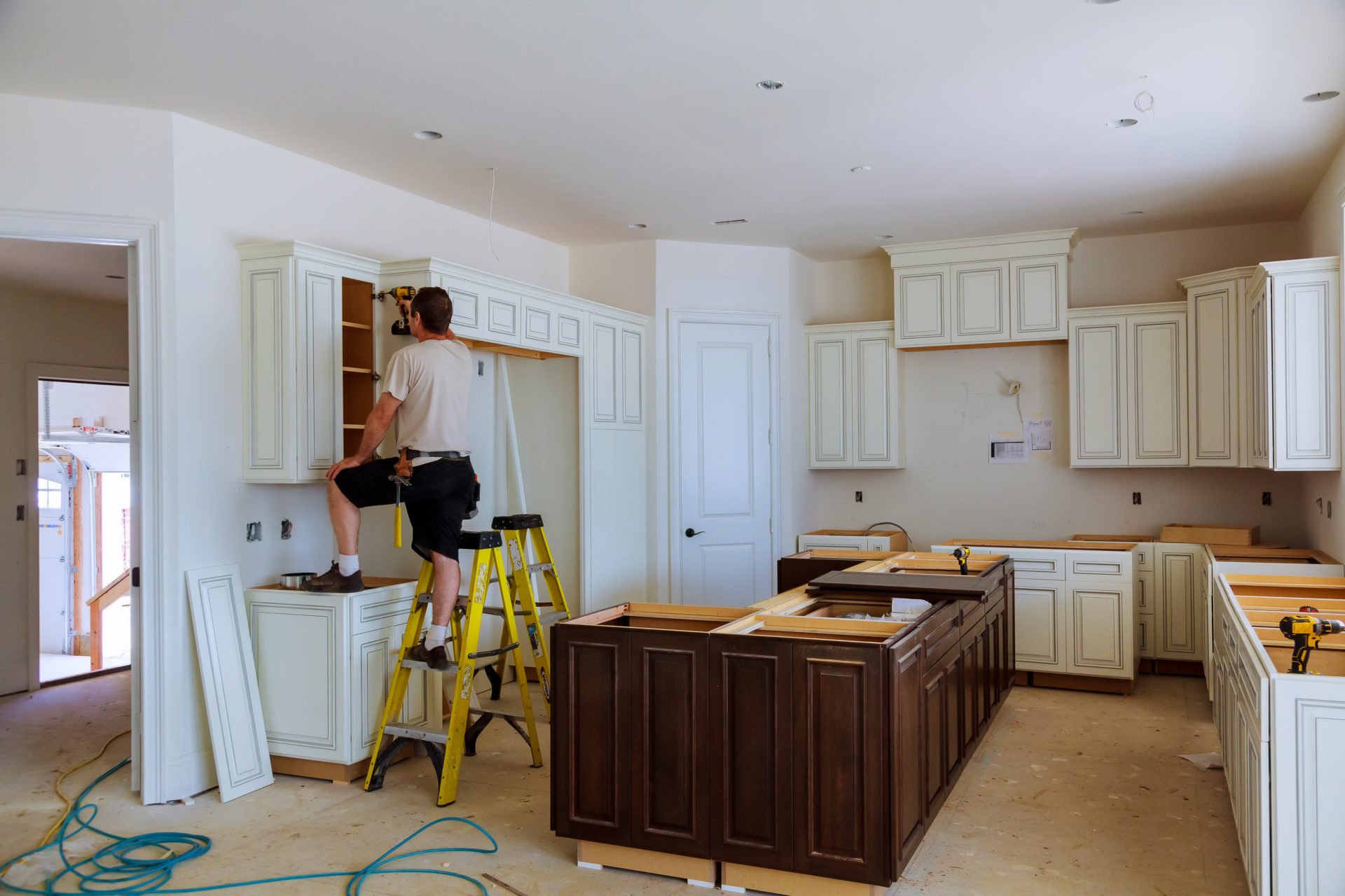 kitchen cabinet installation